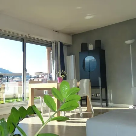 Appartement 2 Bedrooms Port, Balcony, Ac, Toys, Kids Beds