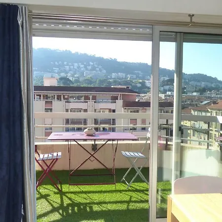 2 Bedrooms Port, Balcony, Ac, Toys, Kids Beds *